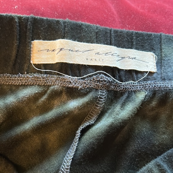 Raquel Allegra shirt and pants - Picture 7 of 7